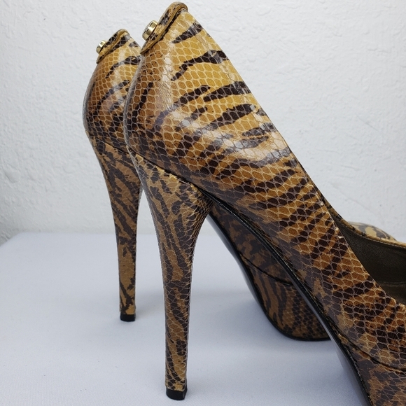 Stuart Weitzman Snake Tiger Print Platform Heels - Picture 5 of 12